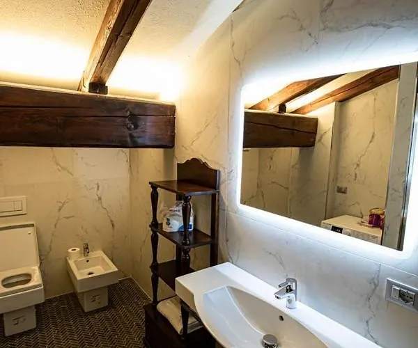 Palazzo Bocchi Bolonya